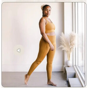 Girlfriend Collective Paloma Sports Bra & High Waist Leggings in Saddle XS